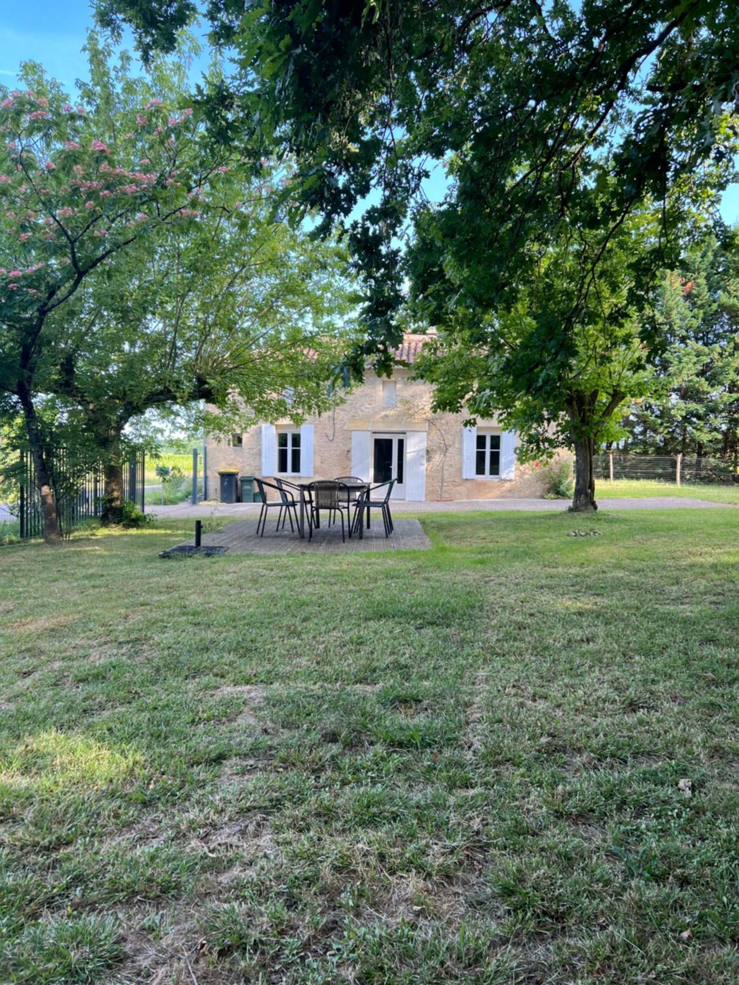 Maison De Campagne Chez Georges Saint-Sulpice-de-Pommiers エクステリア 写真